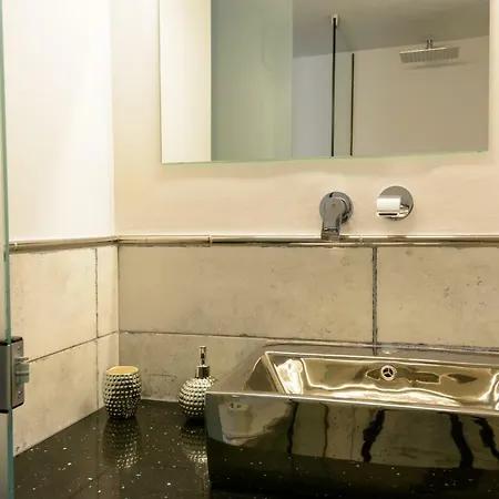 Luxury In The Center Apartmán